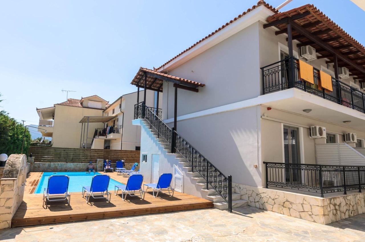 Karras Livin Apartment Laganas Ngoại thất bức ảnh
