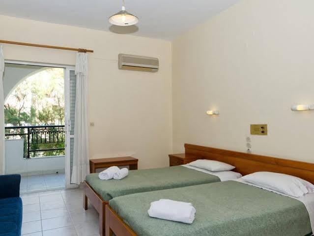 Karras Livin Apartment Laganas Ngoại thất bức ảnh