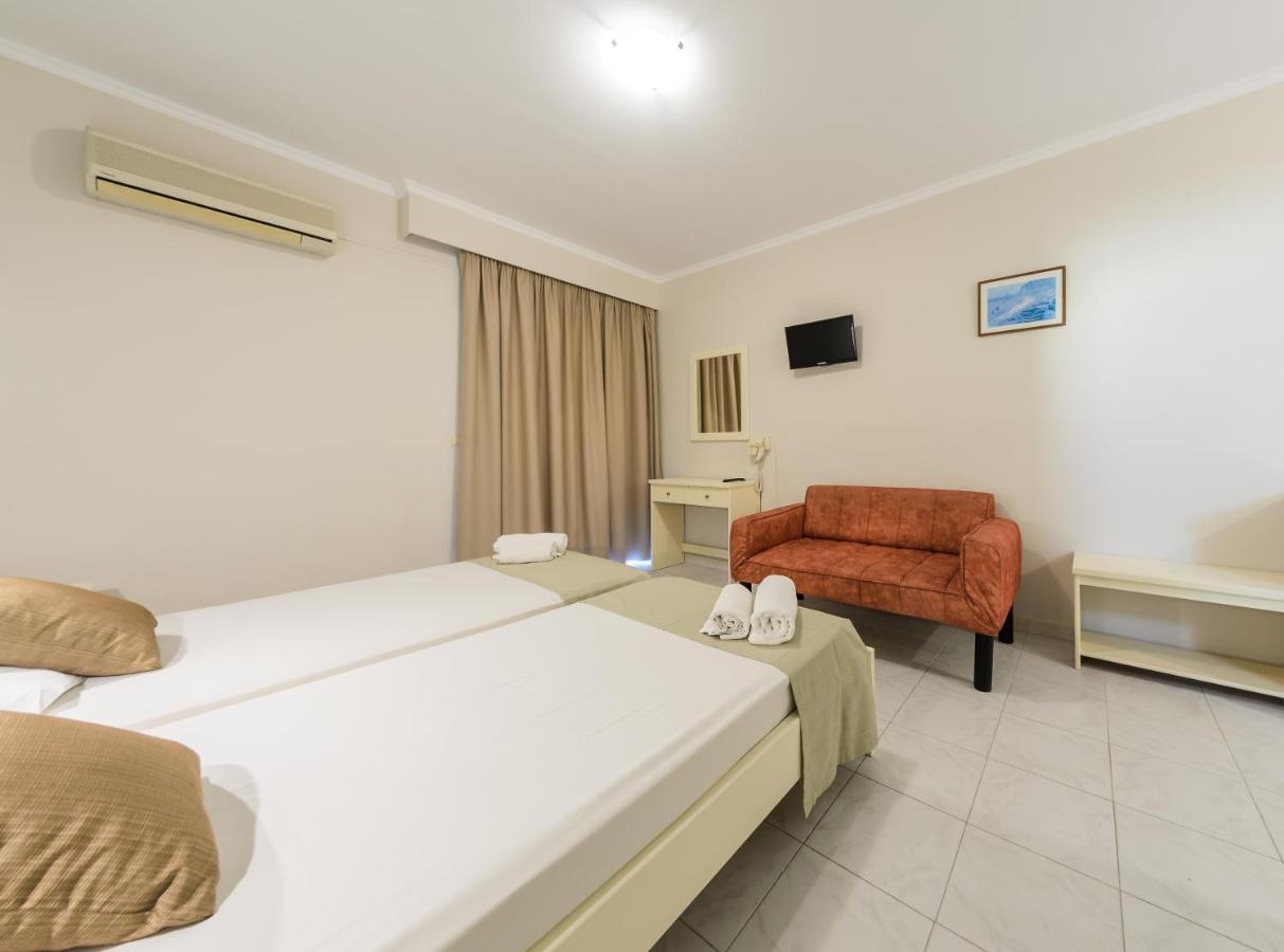 Karras Livin Apartment Laganas Ngoại thất bức ảnh